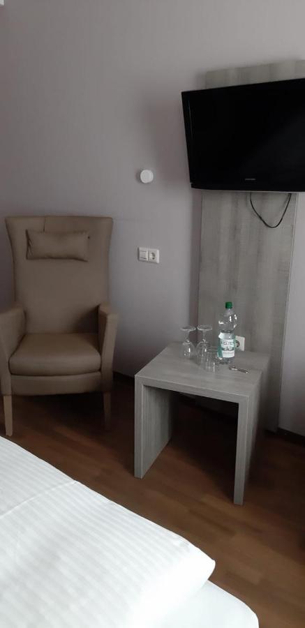 Zum Kronprinzen Hotel Garni Weyher Extérieur photo