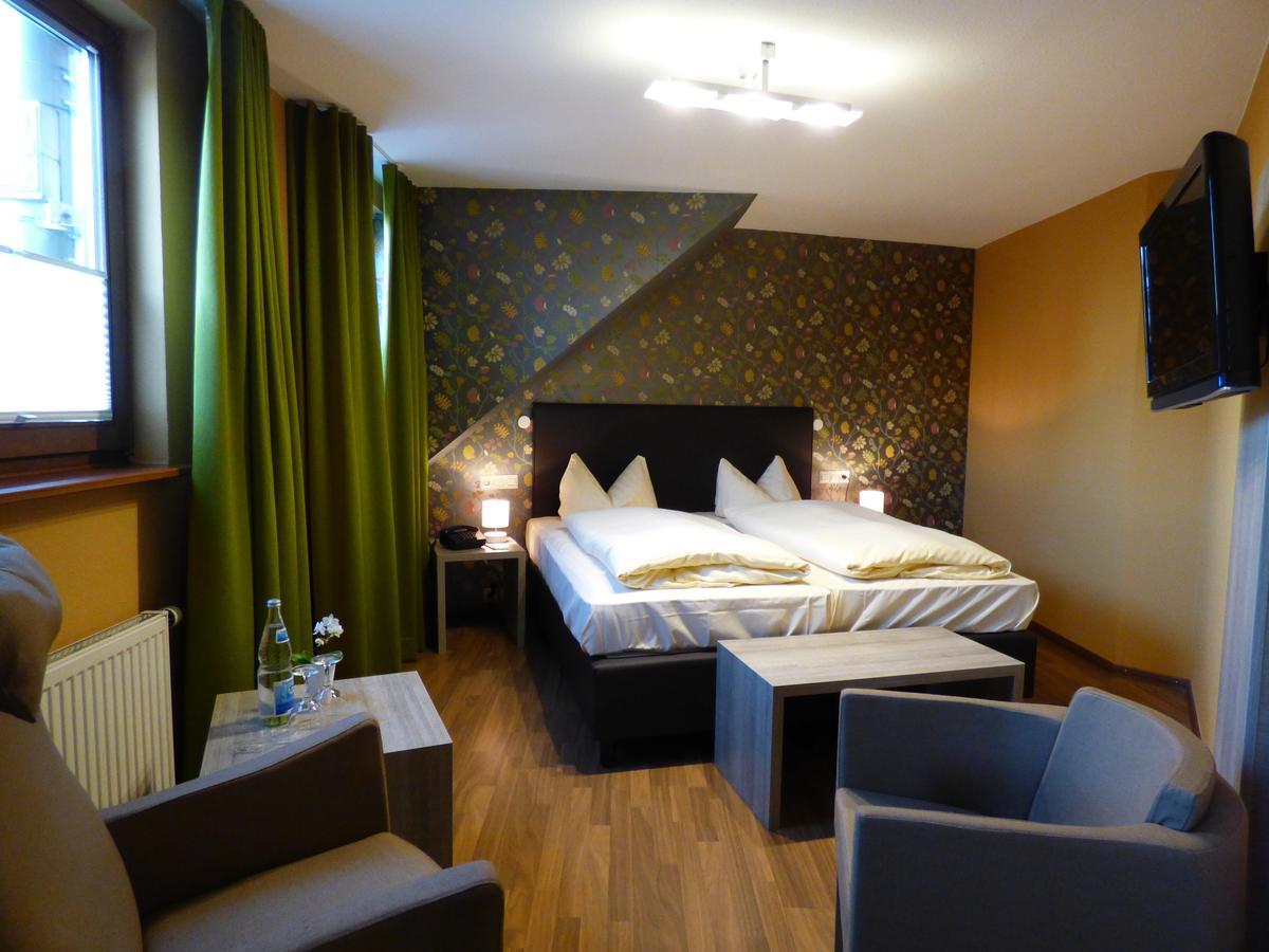 Zum Kronprinzen Hotel Garni Weyher Extérieur photo